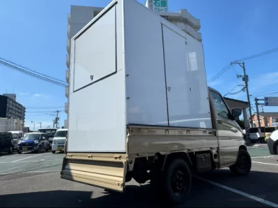 NISSAN CLIPPER TRUCK