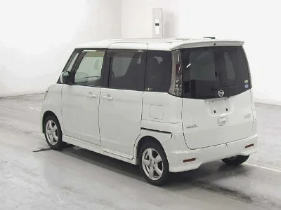 NISSAN ROOX