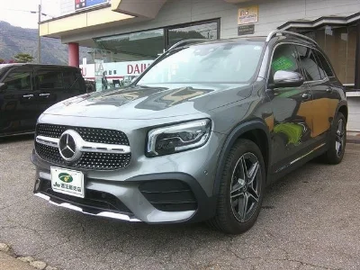 MERCEDES BENZ GLB