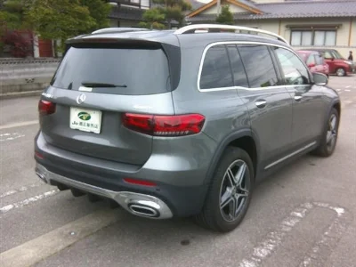 MERCEDES BENZ GLB