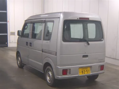 SUZUKI EVERY 2010 с аукциона, 658cc, пробег 108 000 км