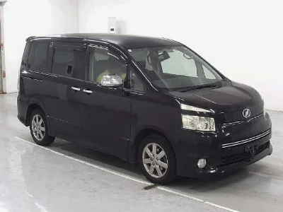 TOYOTA VOXY 2009 с аукциона, 2000cc, пробег 206 000 км