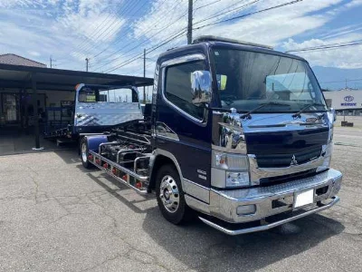 MITSUBISHI CANTER