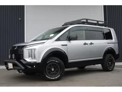 MITSUBISHI DELICA D5