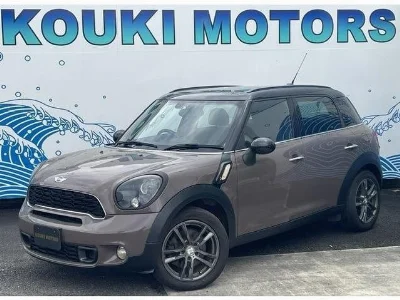 MINI MINI CROSSOVER