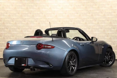 MAZDA ROADSTER