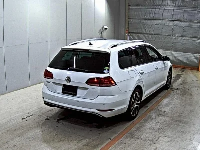 VOLKSWAGEN GOLF VARIANT