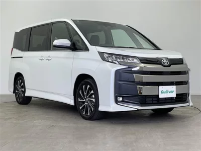 TOYOTA NOAH