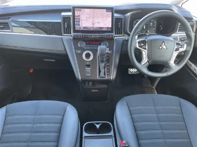 MITSUBISHI DELICA D5