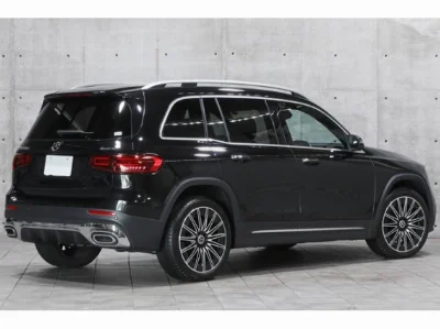 MERCEDES BENZ GLB