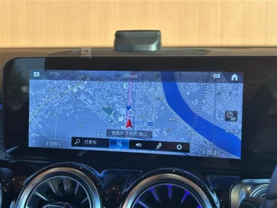 MERCEDES BENZ GLB