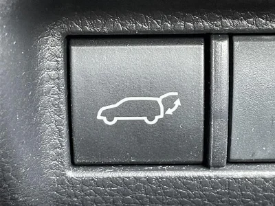TOYOTA HARRIER 2023 с аукциона, 2000cc, пробег 15 000 км