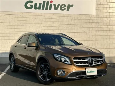 MERCEDES BENZ GLA