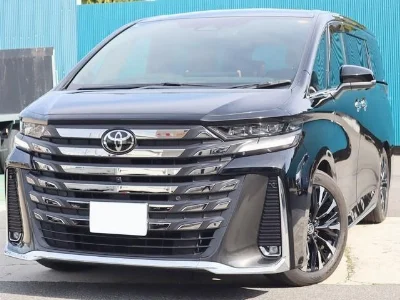 TOYOTA VELLFIRE 2023 с аукциона, 2500cc, пробег 61 000 км