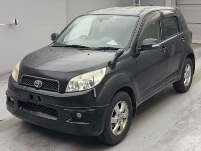 TOYOTA RUSH