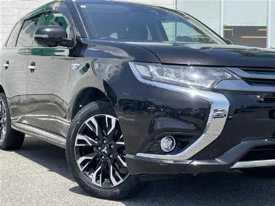 MITSUBISHI OUTLANDER PHEV