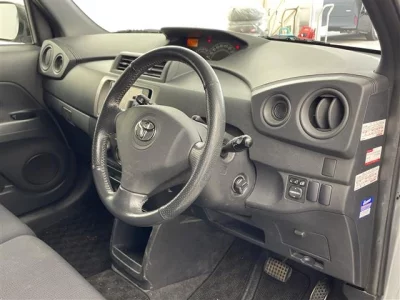 TOYOTA BB