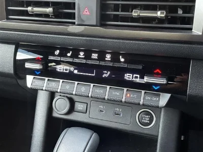 MITSUBISHI TRITON