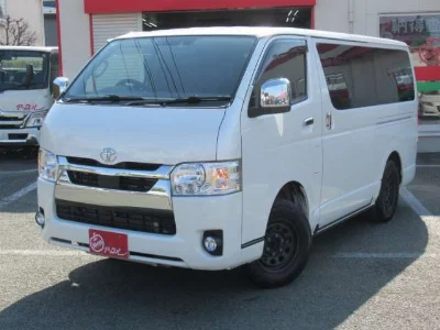 TOYOTA HIACE VAN