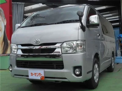TOYOTA HIACE VAN