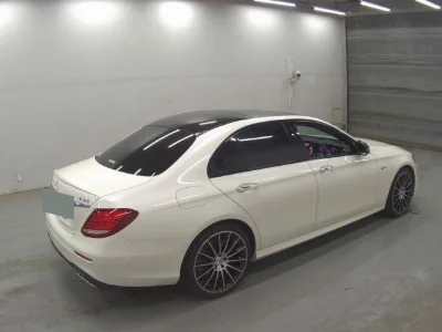 MERCEDES BENZ E CLASS