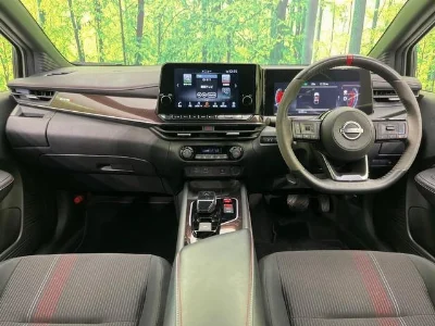 NISSAN AURA