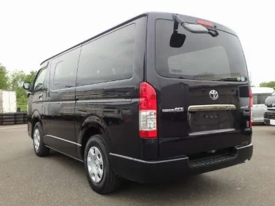 TOYOTA REGIUS VAN