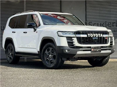 TOYOTA LAND CRUISER 2025 с аукциона, 3300cc, пробег 5 000 км