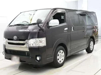 TOYOTA REGIUS VAN
