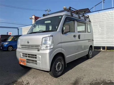 NISSAN CLIPPER VAN