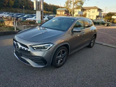 MERCEDES BENZ GLA