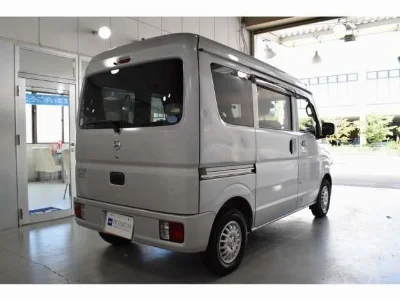 NISSAN CLIPPER VAN