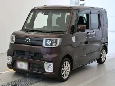 TOYOTA PIXIS MEGA