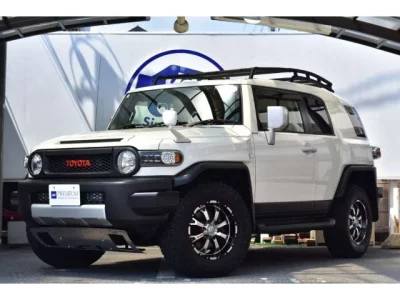 TOYOTA FJ CRUISER