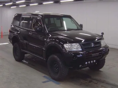 MITSUBISHI PAJERO