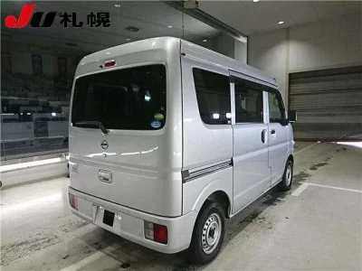 NISSAN CLIPPER VAN