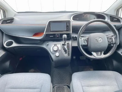 TOYOTA SIENTA 2015 с аукциона, 1500cc, пробег 122 000 км