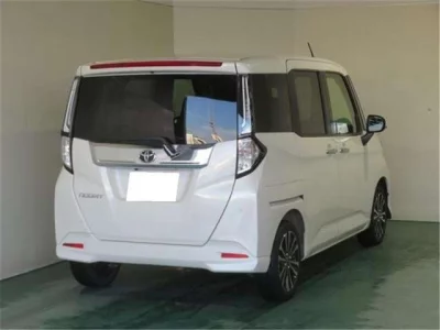 TOYOTA ROOMY 2021 с аукциона, 1000cc, пробег 37 000 км