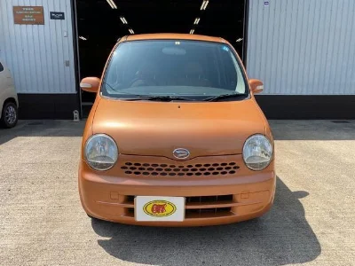 DAIHATSU MOVE LATTE