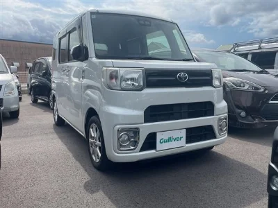 TOYOTA PIXIS MEGA