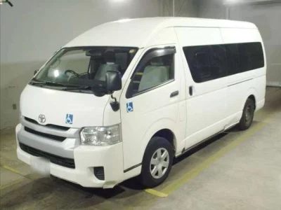 TOYOTA HIACE 2015 с аукциона, 2700cc, пробег 156 000 км