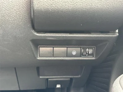NISSAN NOTE с аукциона, 1200cc, пробег 60 000 км