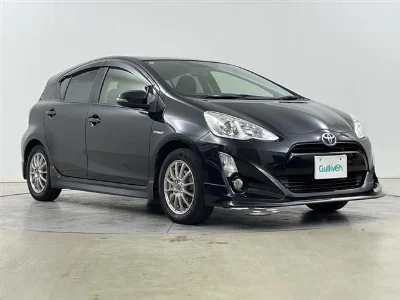TOYOTA AQUA 2016 с аукциона, 1500cc, пробег 64 000 км