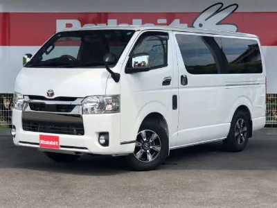 TOYOTA HIACE VAN