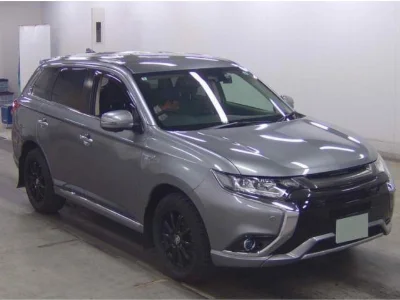 MITSUBISHI OUTLANDER PHEV