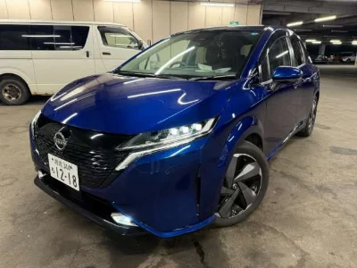NISSAN AURA