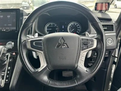 MITSUBISHI DELICA D5