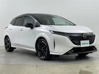 NISSAN AURA