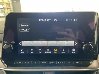 NISSAN AURA