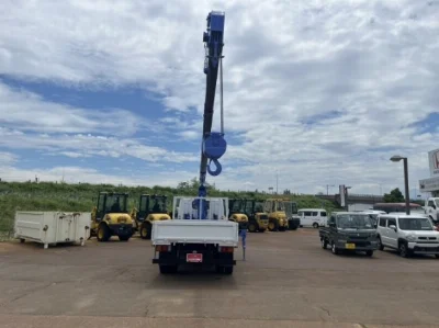 MITSUBISHI CANTER